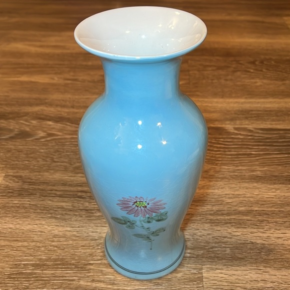 11.5” Vintage Asian oriental style blue Handpainted floral large porcelain vase - Picture 3 of 10